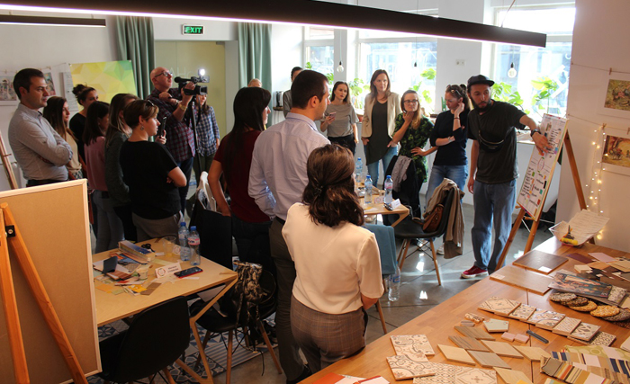 цвят на годината