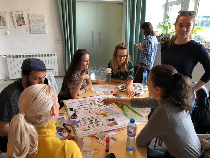 цвят на годината