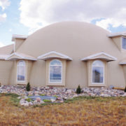 куполни къщи