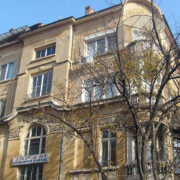 докторски паметник