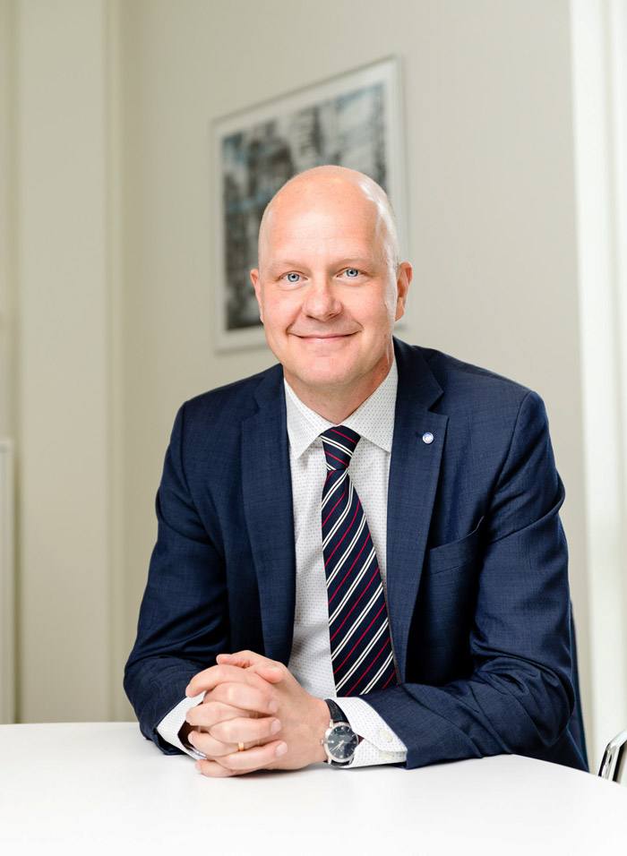 Ларс Петерсон е новия главен изпълнителен директор на VELUX Group ...