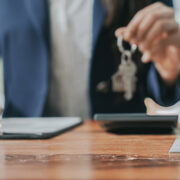 Ръст на имотините сделките в малките градове продажба на имоти