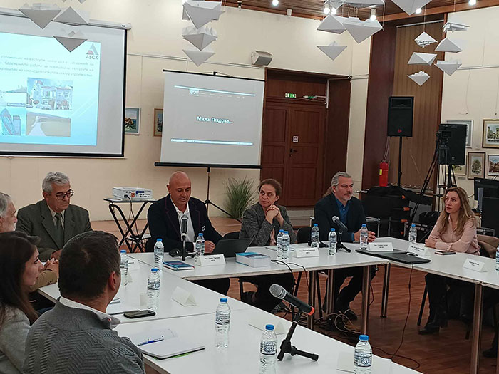 Експерти: Контролът на санирането е формален, необходими са нормативни промени и дигитален дневник на строежа саниране