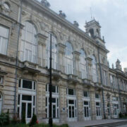 Доходното здание