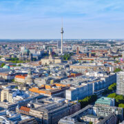 Все по-недостъпни стават жилищата в Германия имоти