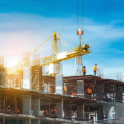 НСИ: Повече разрешителни за строеж на жилища, но по-малко започнати нови апартаменти строителство