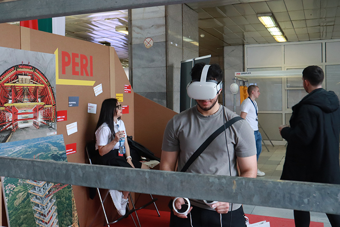 Лидерите, които строят