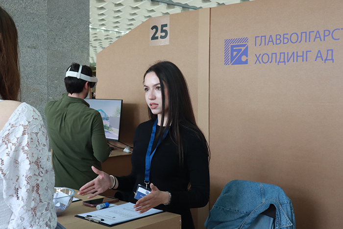 Лидерите, които строят