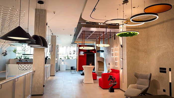 Polaris Lighting: Как професионалното осветление предотвратява скъпи грешки в строителството