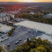Нова Загора изгражда първия си ритейл парк, 85% от площите вече са договорени Нова Загора изгражда първия си ритейл парк